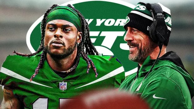 Jets_news_New_York_favored_to_reunite_DaVante_Adams_with_Aaron_Rodgers_if_Raiders_trade_him